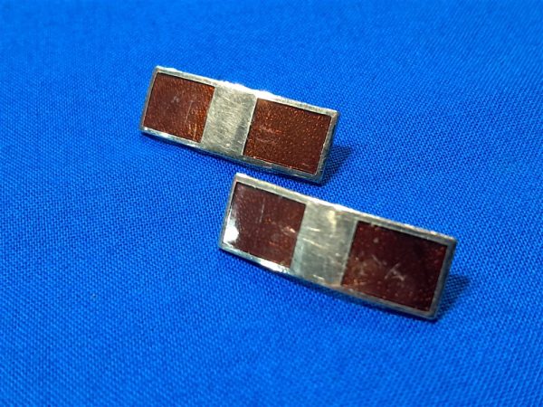 cold-war-era-warrant-officer-rank-set-produced-by-meyer-with-early-number-9-shield-silver-and-brown