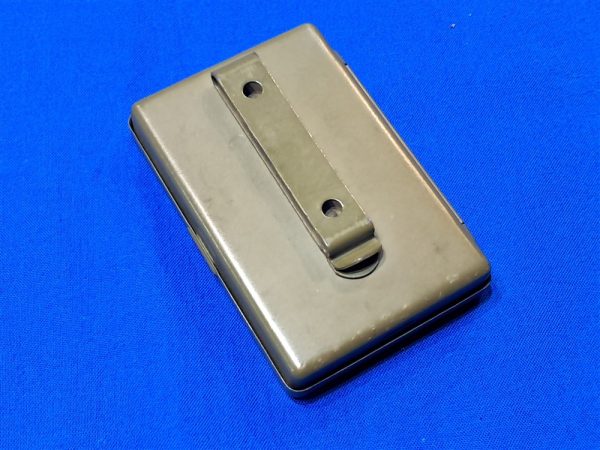 cold-war-era-radiation-dosimeter-detector-field-soldier-olive-green