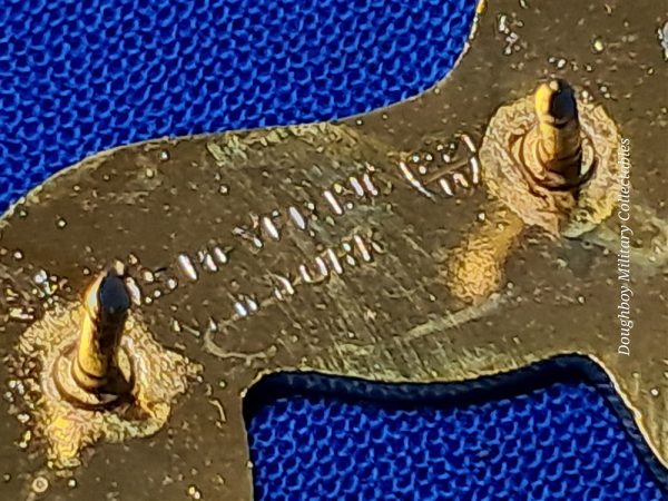 502-engineer-insignia-vietnam-war-era-set-right-and-left-enamel-clutch-back
