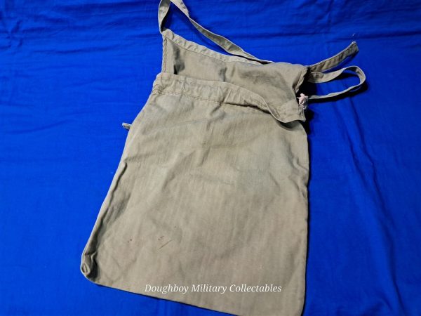 world-war-two-soldiers-red-cross-shaving-supplies-apron-with-ties-waist-herring-bone-twill-construction