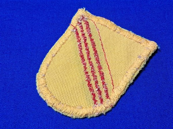 74-infantry-long-range-patrol-unit-beret-flash-vietnam-era-theater-made-reverse-color-order