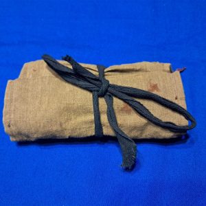 world-war-one-field-house-wife-with-most-of-the-contents-pins-buttons-thread